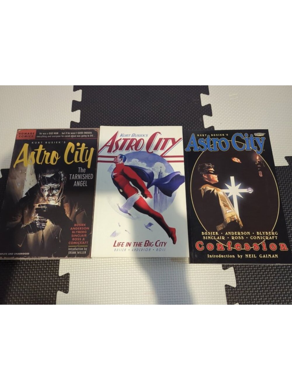 Astro City Lot Of 3 TPB Confession Tarnished Angel, Life In The Big City